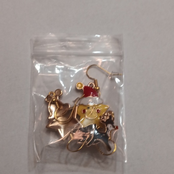 NWT Bundle of Two Pairs of Adorable Gold Dangling Christmas Earrings!! - Picture 4 of 4